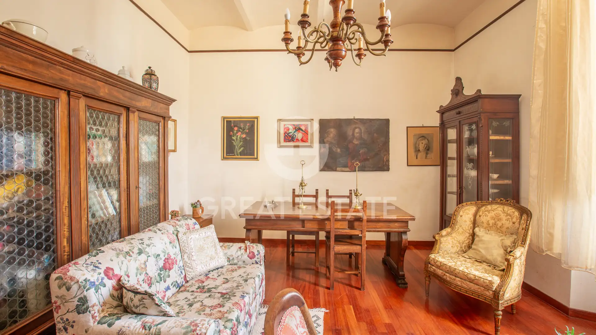 Villa 570m² in Italy, Siena. Priced at 1100000€ rent photo-12