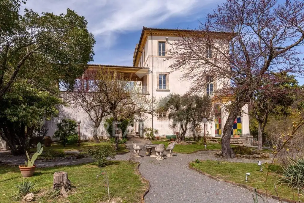 Villa 1258m² in Italy, Rieti. Priced at 1750000€ rent photo-7