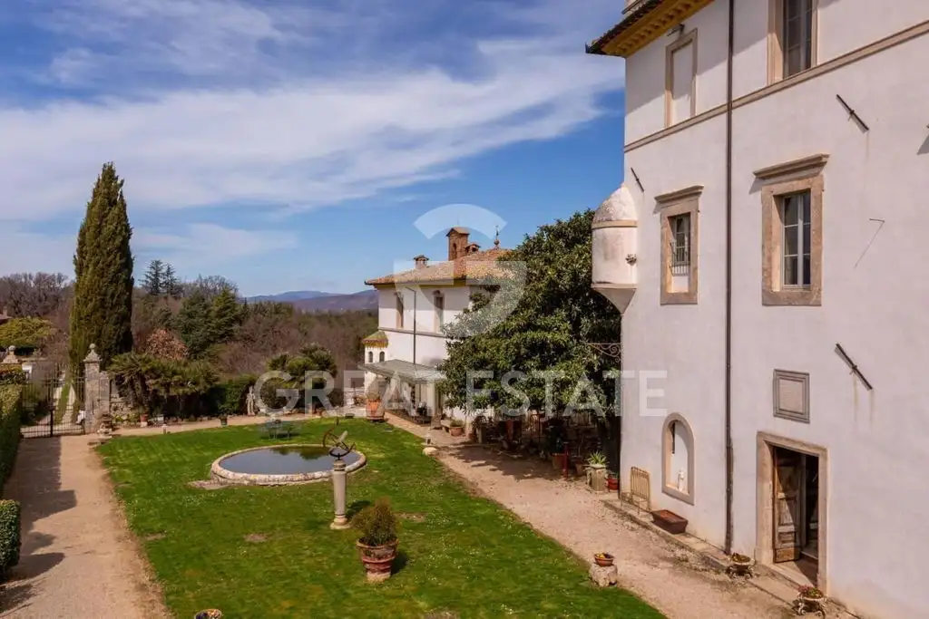 Villa 1258m² in Italy, Rieti. Priced at 1750000€ rent photo-9