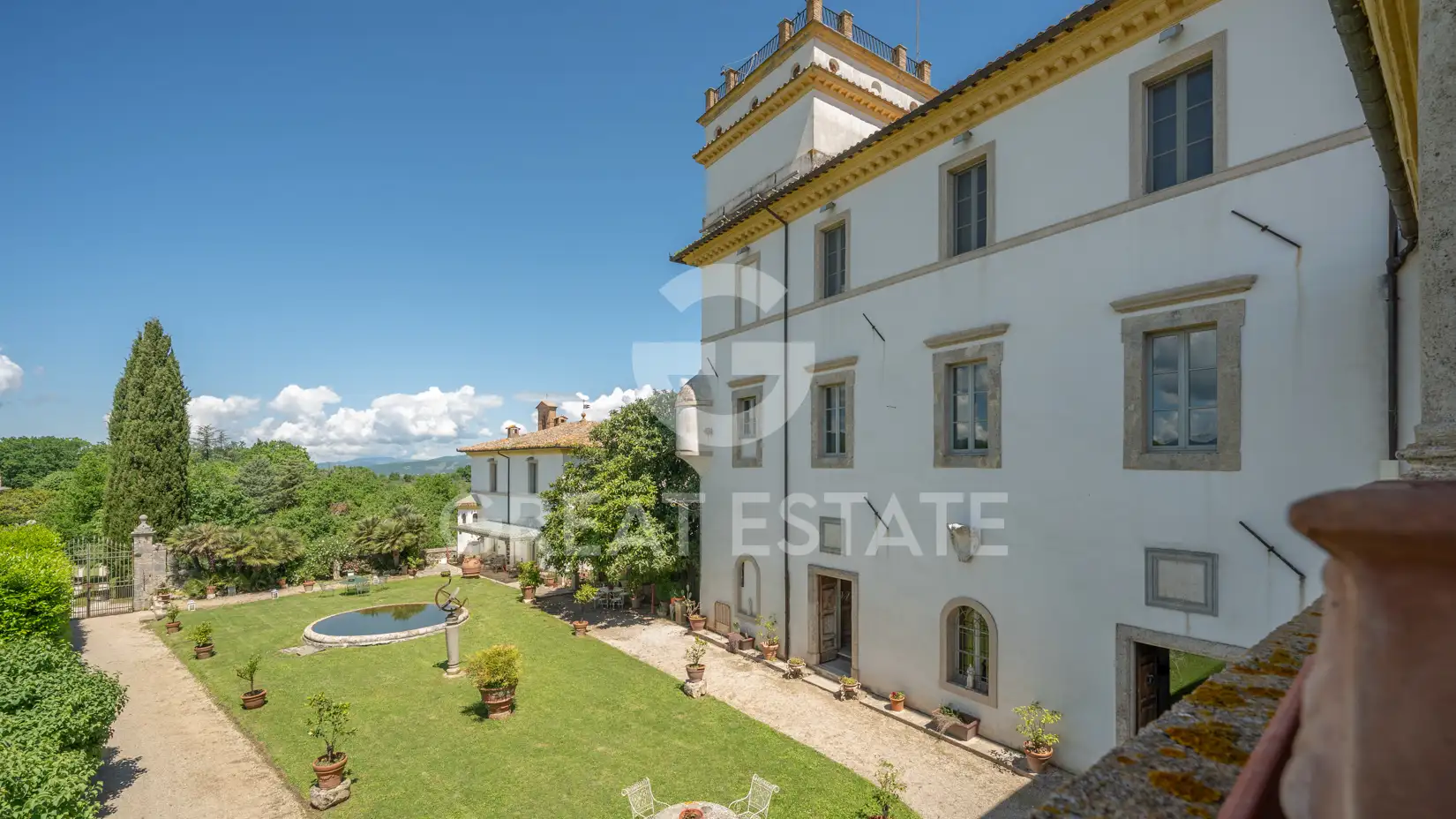 Villa 1258m² in Italy, Rieti. Priced at 1750000€ rent photo-5