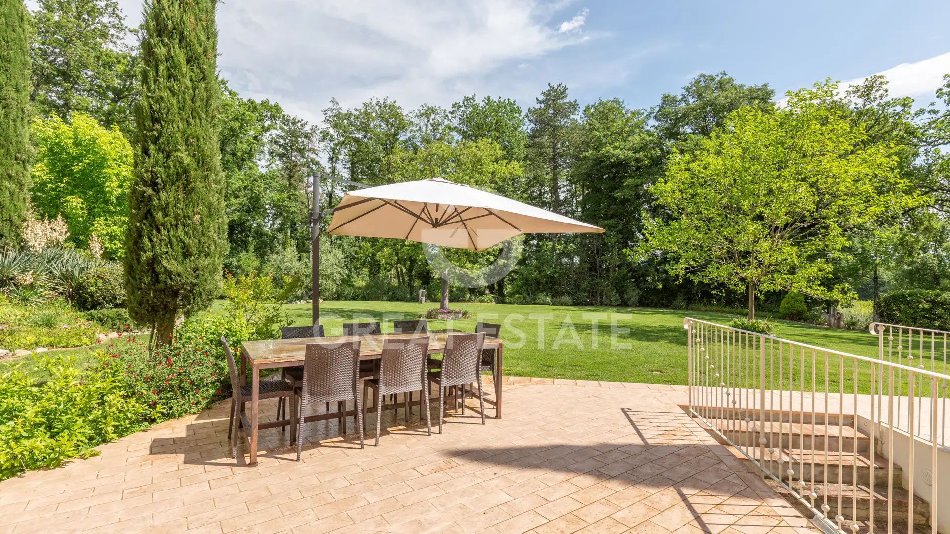 House 494m² in Italy, Siena. Priced at 2480000€ rent photo-14