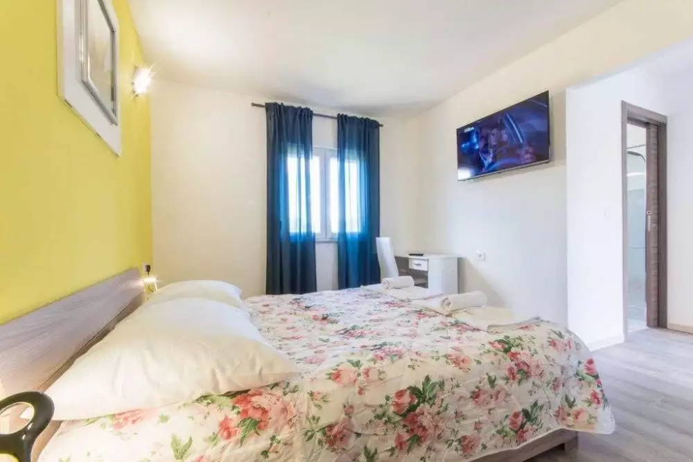 Villa 270m² in Croatia, Labin. Priced at 520000€ rent photo-15