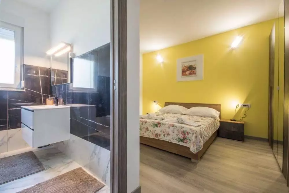 Villa 270m² in Croatia, Labin. Priced at 520000€ rent photo-16