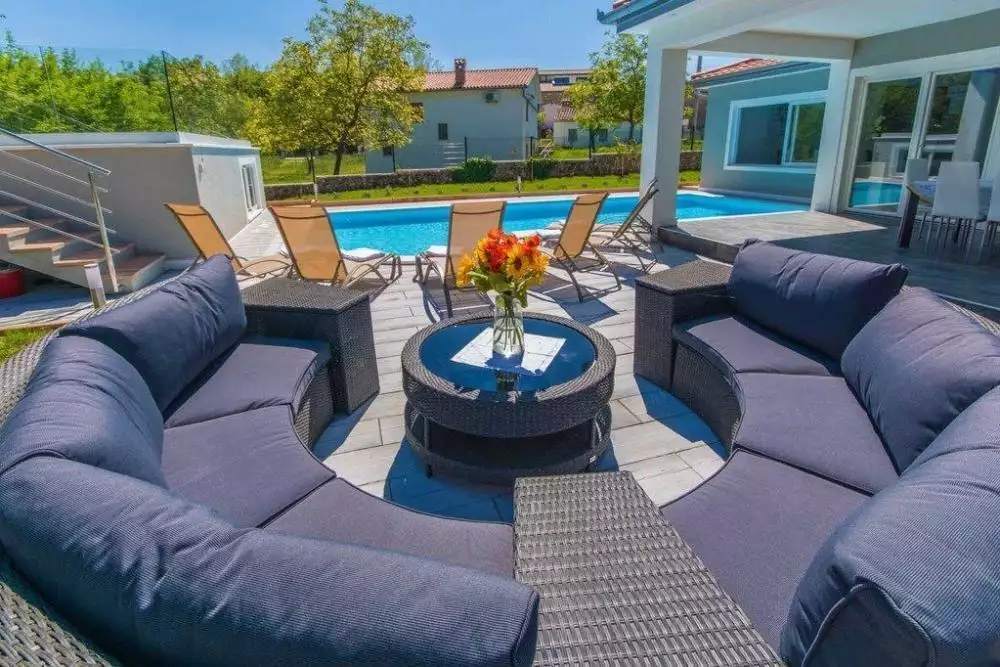 Villa 270m² in Croatia, Labin. Priced at 520000€ rent photo-21