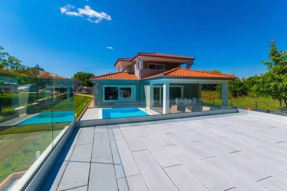 Villa 270m² in Croatia, Labin. Priced at 520000€ rent photo-25