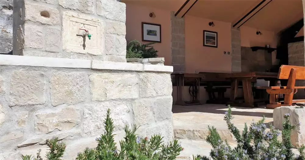 Hotels 200m² in Croatia, Podstrana. Priced at 535000€ rent photo-15