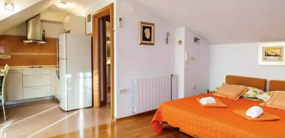 Hotels 200m² in Croatia, Podstrana. Priced at 535000€ rent photo-18