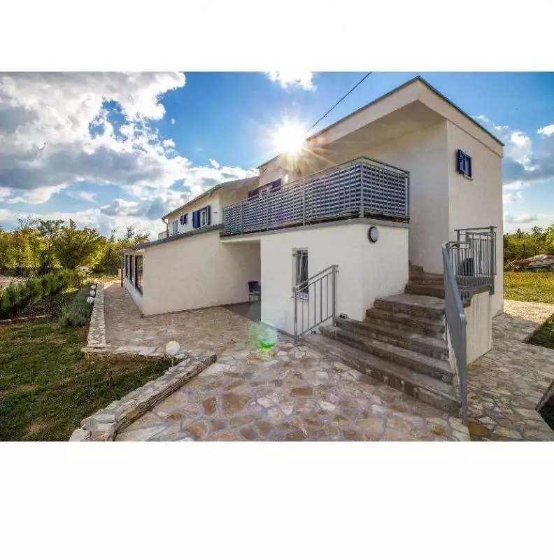 Hotels 270m² in Croatia, Labin. Priced at 530000€ rent photo-1