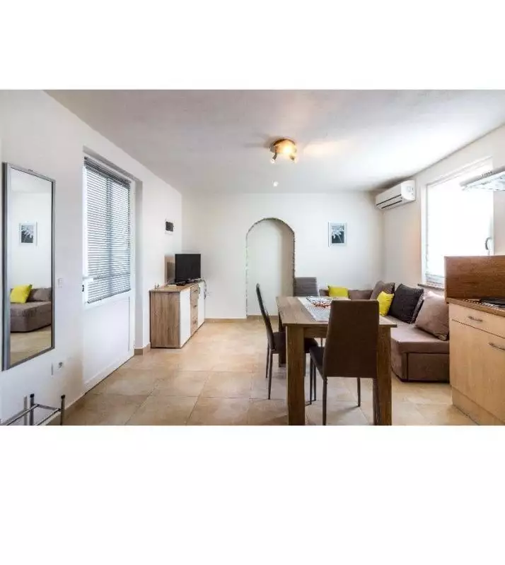 Hotels 270m² in Croatia, Labin. Priced at 530000€ rent photo-6