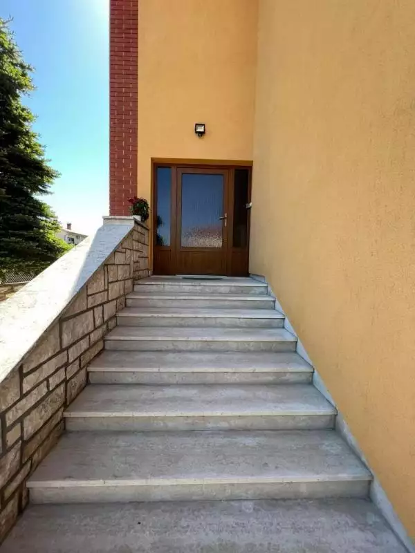 Hotels 360m² in Croatia, Labin. Priced at 520000€ rent photo-7