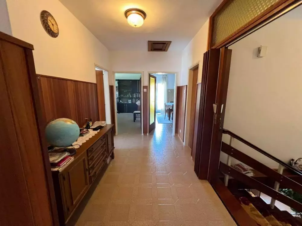 Hotels 360m² in Croatia, Labin. Priced at 520000€ rent photo-23