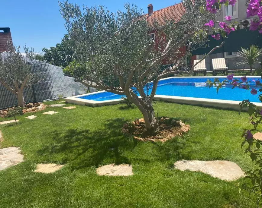 Villa 130m² in France, Beaulieu-sur-Mer. Priced at 540000€ rent photo-5