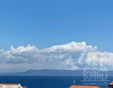 Buy in France for 540000€