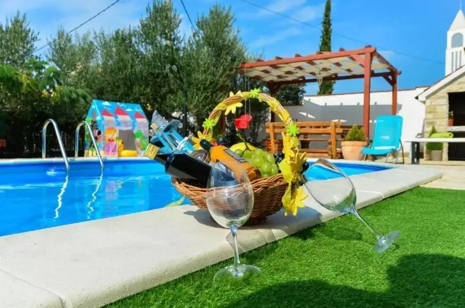 Villa 150m² in Croatia, Zadar. Priced at 525000€ rent photo-3