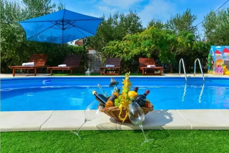 Villa 150m² in Croatia, Zadar. Priced at 525000€ rent photo-4