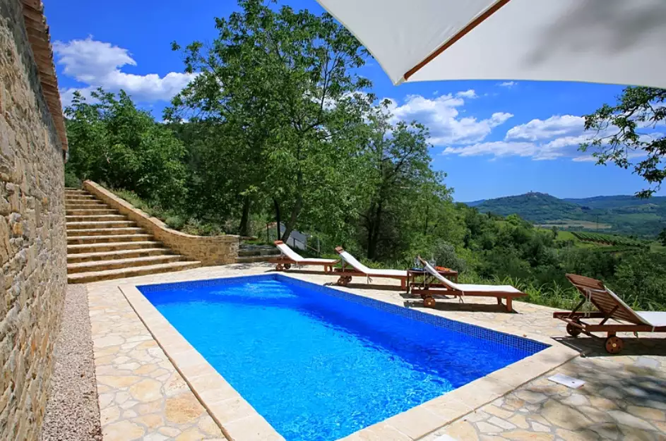 Villa 100m² in Croatia, Oprtalj. Priced at 520000€ rent photo-2