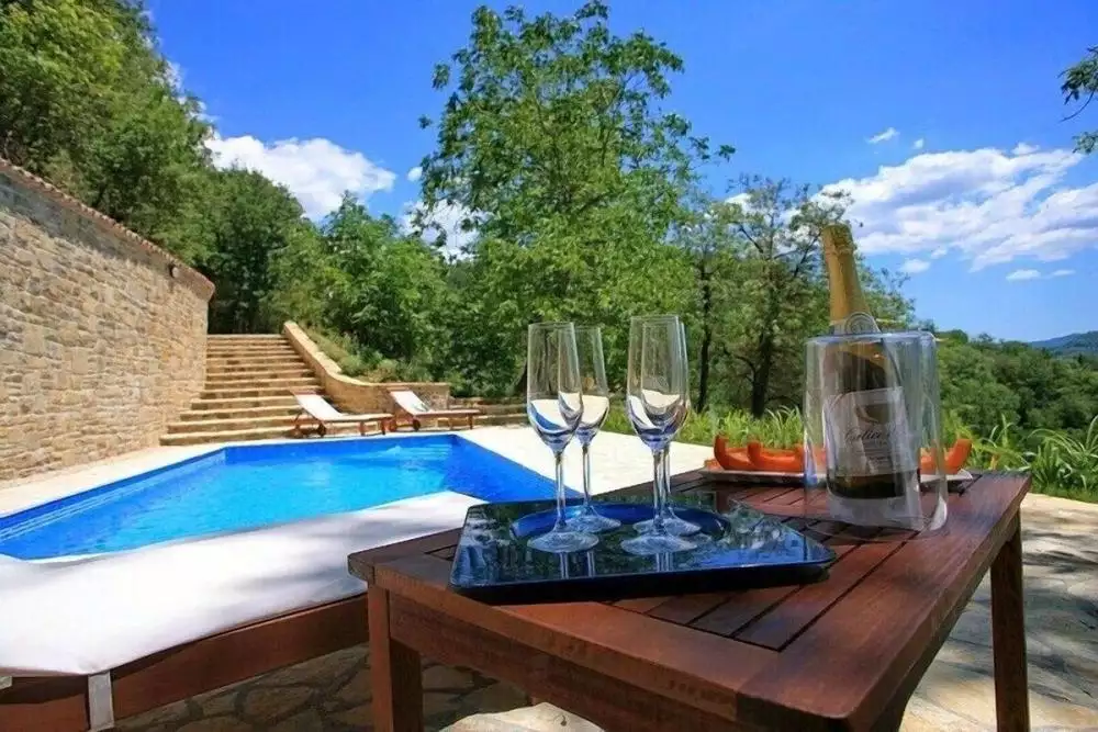 Villa 100m² in Croatia, Oprtalj. Priced at 520000€ rent photo-3