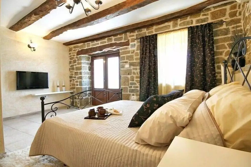 Villa 100m² in Croatia, Oprtalj. Priced at 520000€ rent photo-14