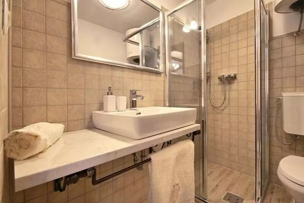 Villa 100m² in Croatia, Oprtalj. Priced at 520000€ rent photo-16