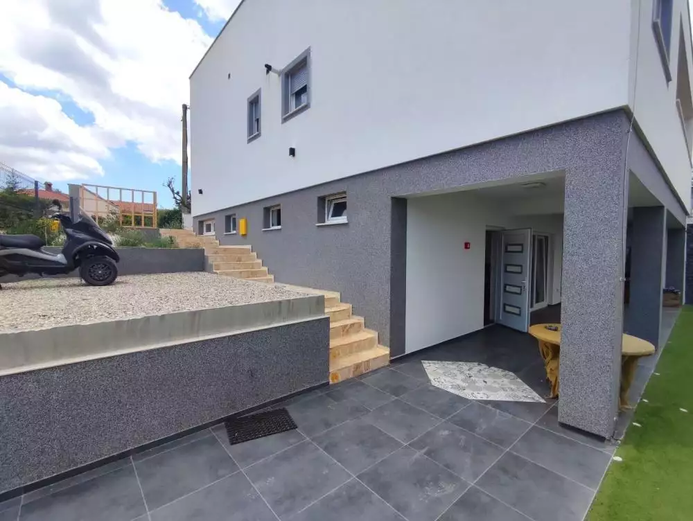 Villa 240m² in Croatia, Vodnjan. Priced at 520000€ rent photo-2