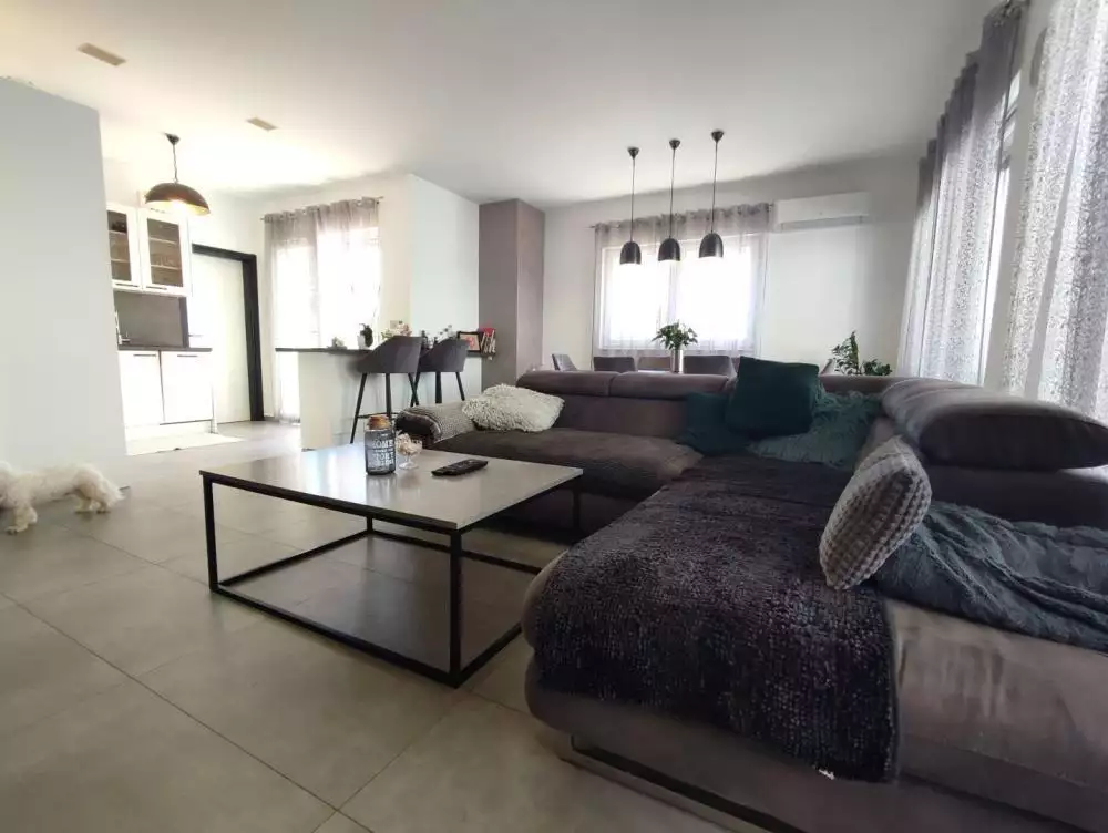 Villa 240m² in Croatia, Vodnjan. Priced at 520000€ rent photo-5