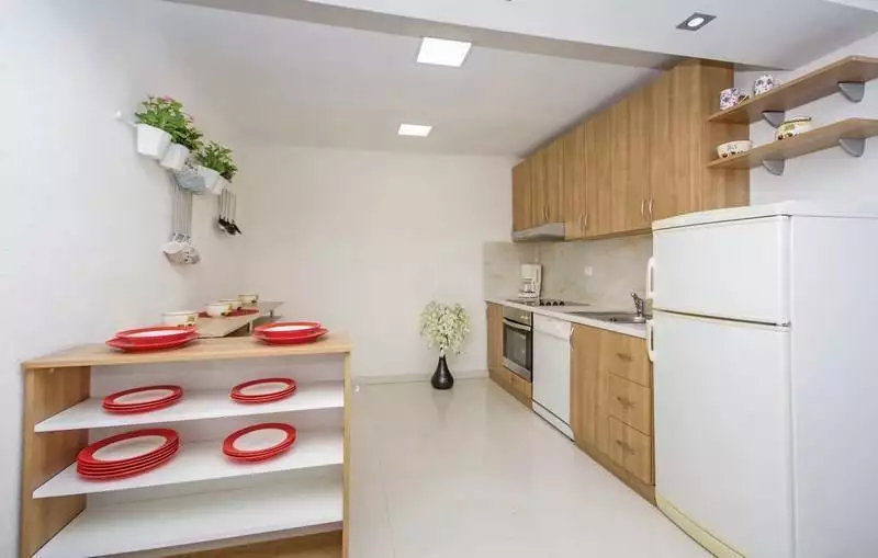 Villa 181m² in Croatia, Brela. Priced at 500000€ rent photo-11