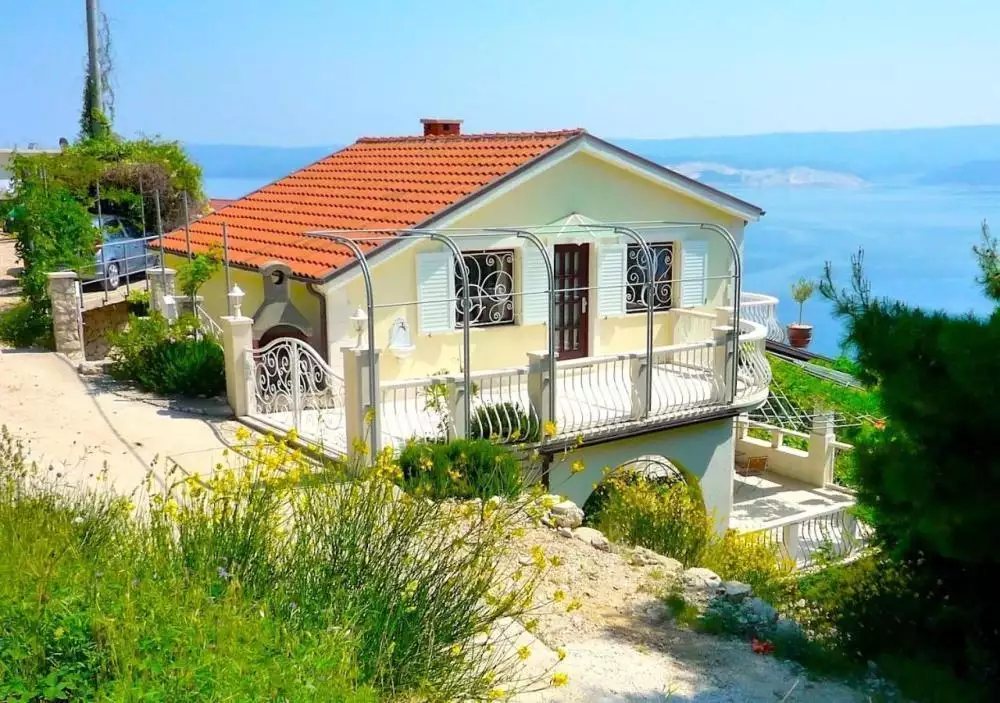 Hotels 291m² in Croatia, Omis. Priced at 529000€ rent photo-1