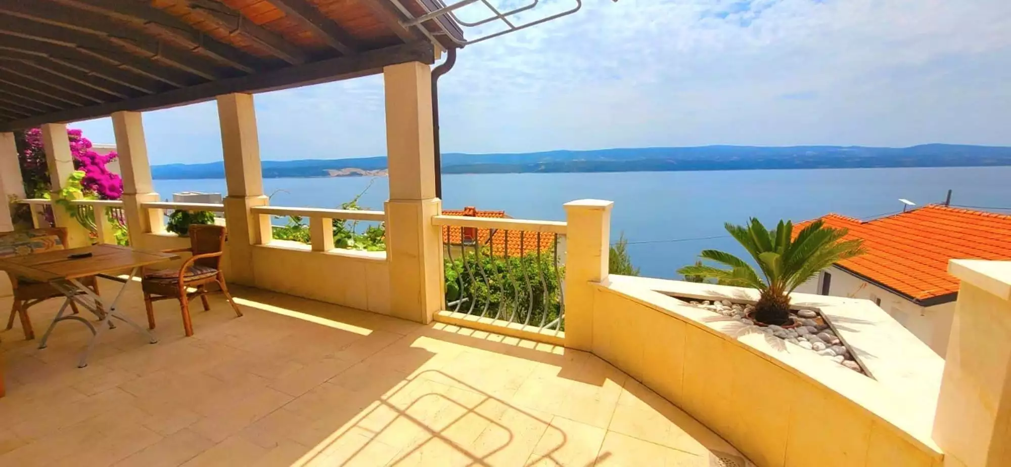 Hotels 291m² in Croatia, Omis. Priced at 529000€ rent photo-2