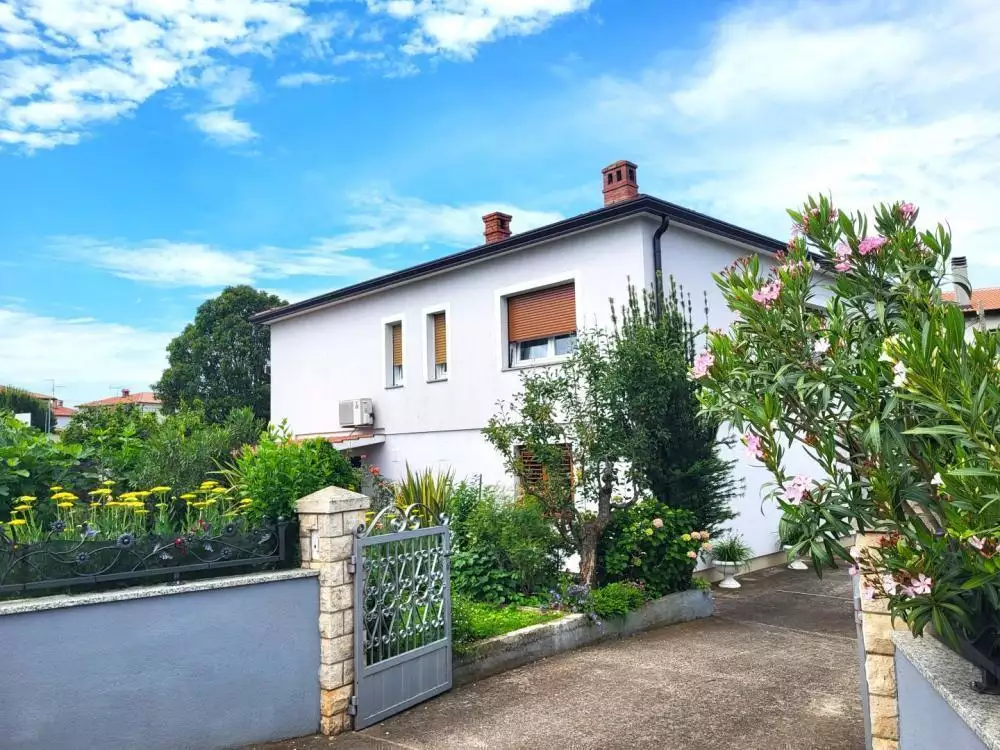 Hotels 277m² in Croatia, Umag. Priced at 540000€ rent photo-6