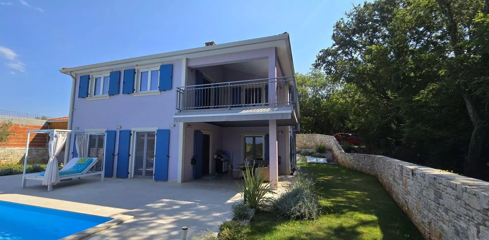 Villa 236m² in Croatia, Rovinj. Priced at 549000€ rent photo-4