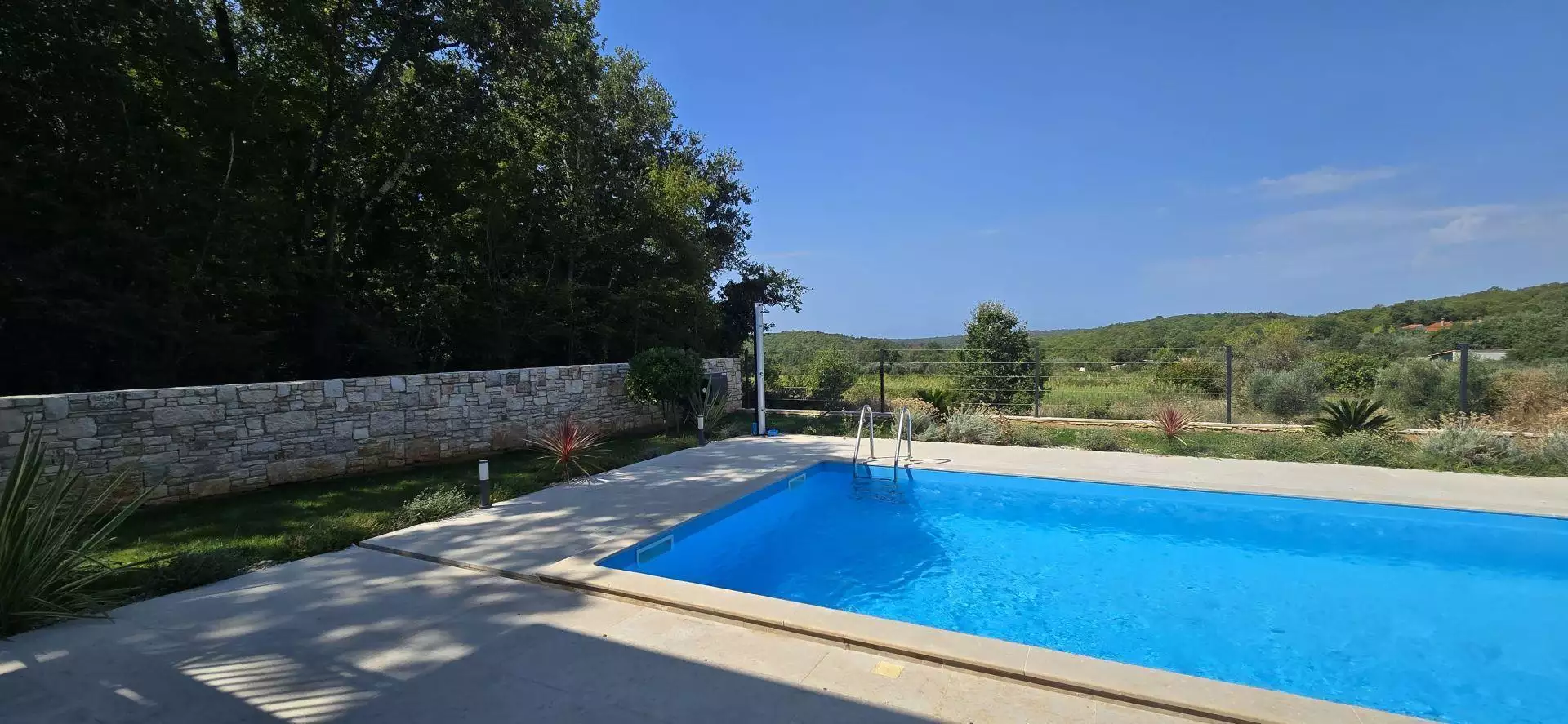 Villa 236m² in Croatia, Rovinj. Priced at 549000€ rent photo-7