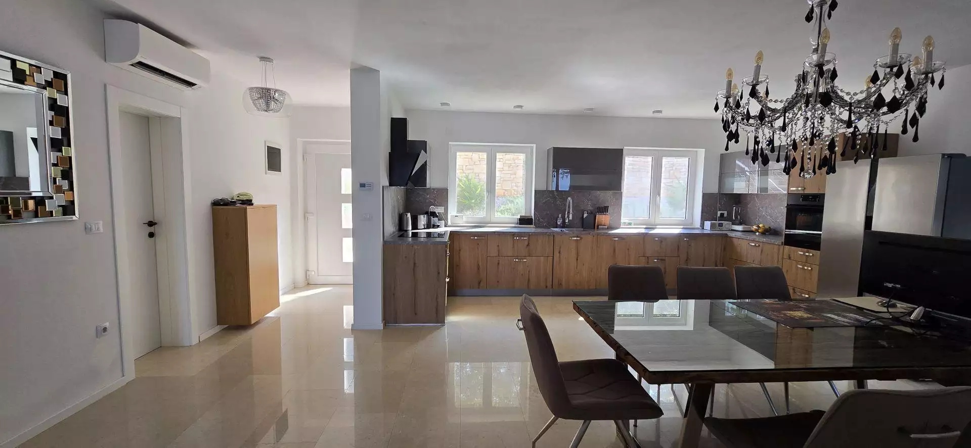 Villa 236m² in Croatia, Rovinj. Priced at 549000€ rent photo-12