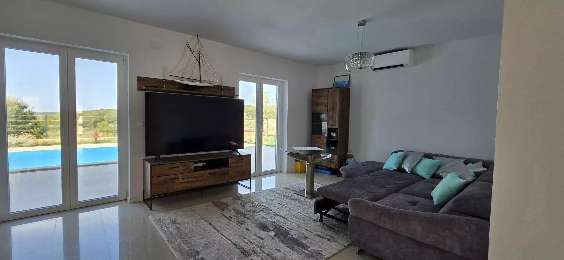 Villa 236m² in Croatia, Rovinj. Priced at 549000€ rent photo-18