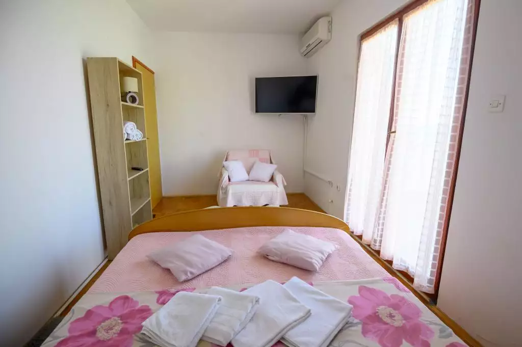 Hotels 258m² in Croatia, Zadar. Priced at 645000€ rent photo-11