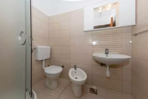 Hotels 258m² in Croatia, Zadar. Priced at 645000€ rent photo-19