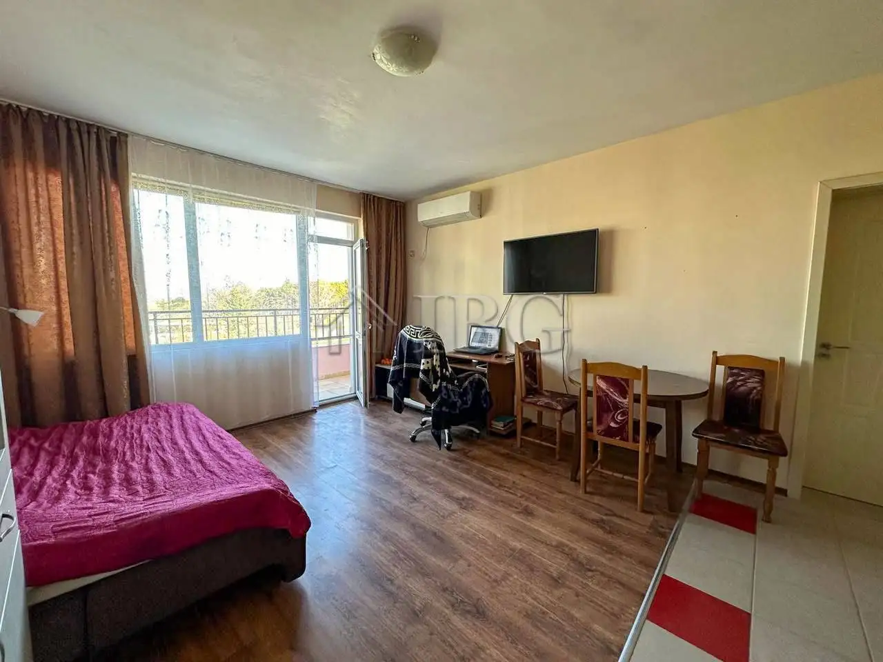 Flat 73m² in Bulgaria, Nesebar. Priced at 65000€ rent photo-14