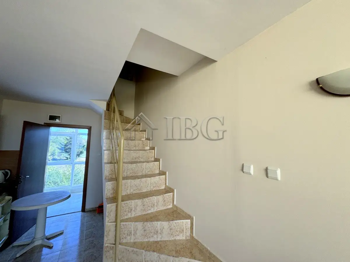 Flat 66m² in Bulgaria, Ravda. Priced at 68990€ rent photo-17