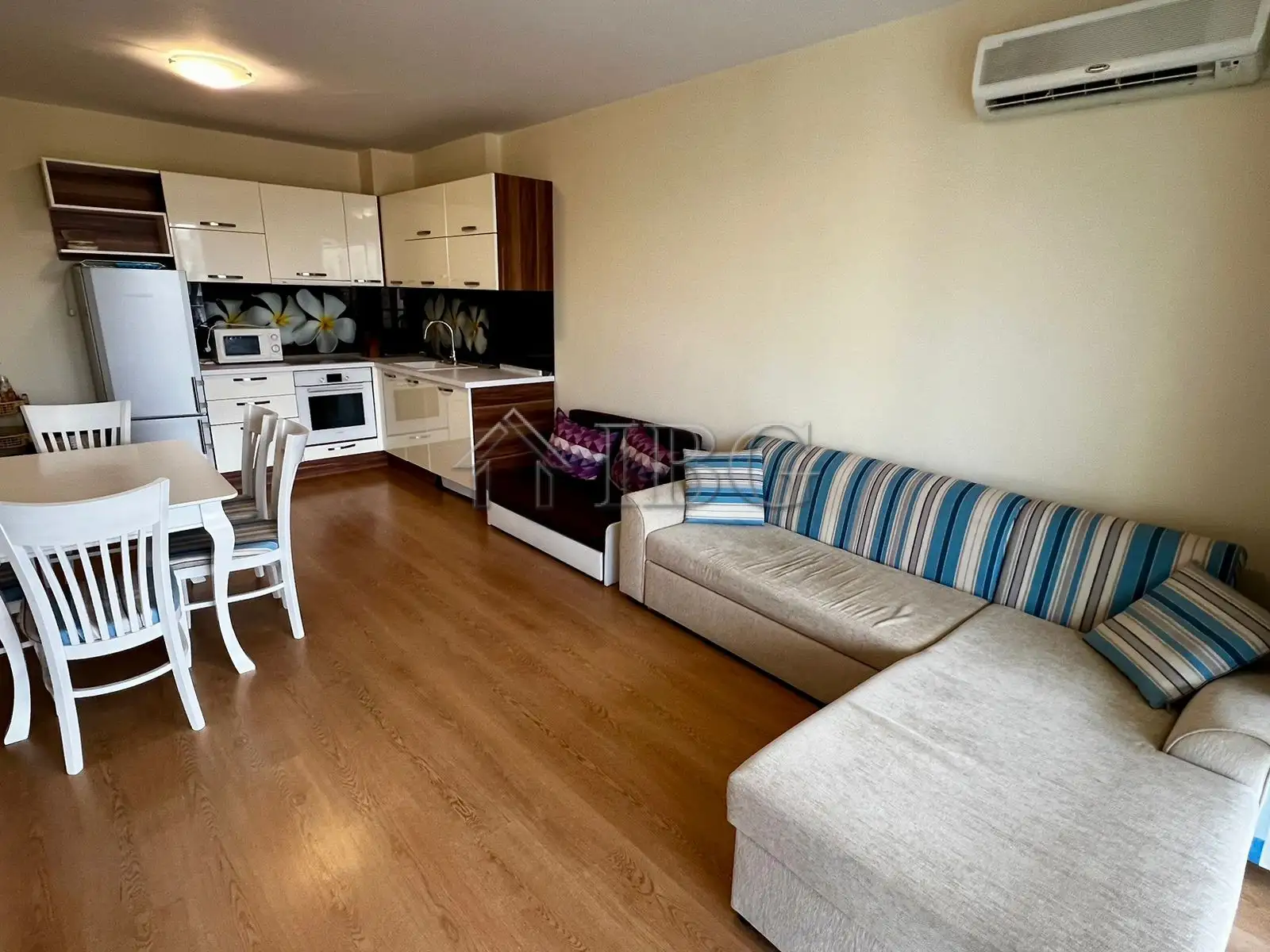 Flat 72m² in Bulgaria, Sunny Beach. Priced at 87000€ rent photo-14