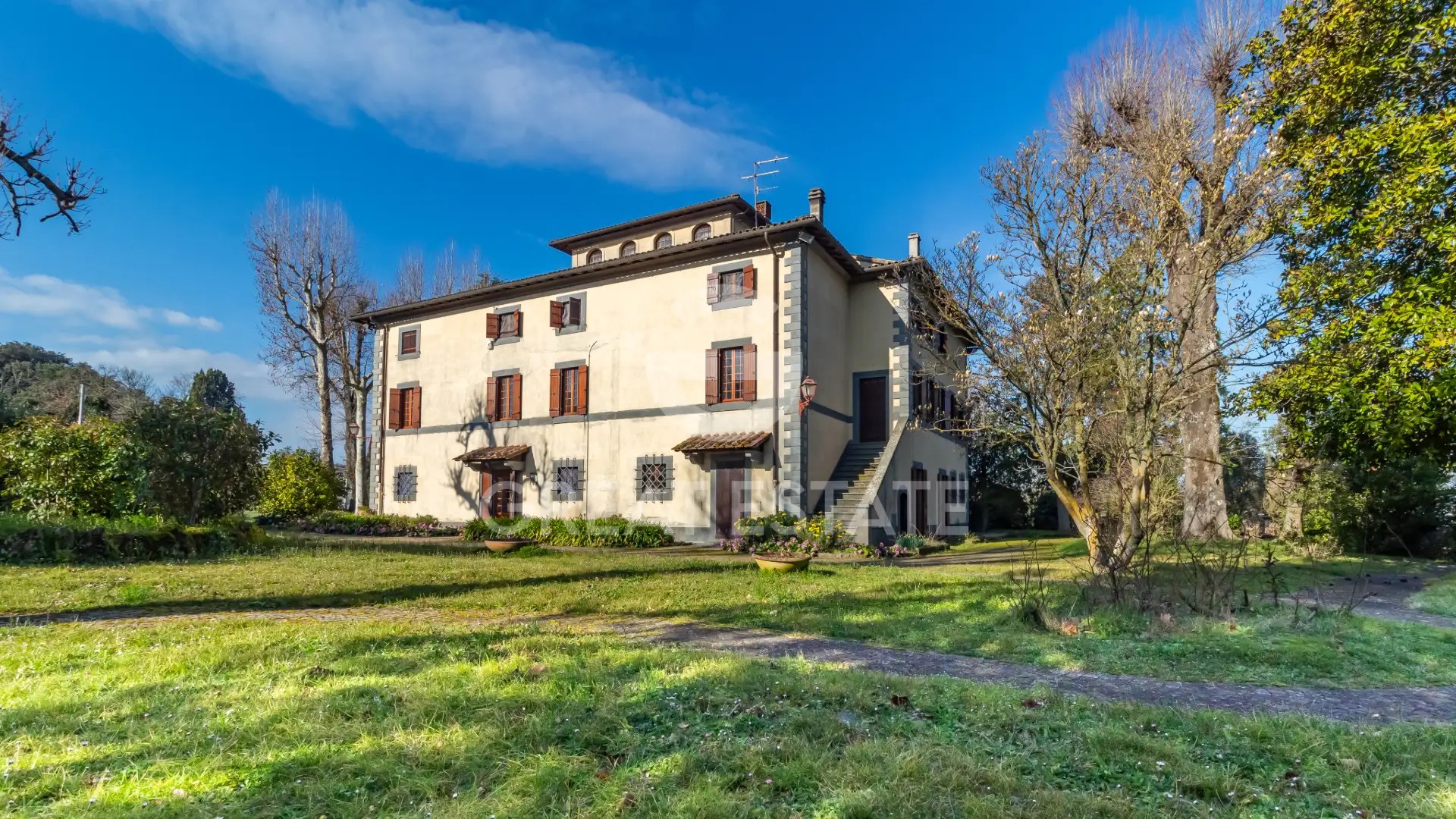 Villa 1936m² in Italy, Terney. Priced at 1450000€ rent photo-3
