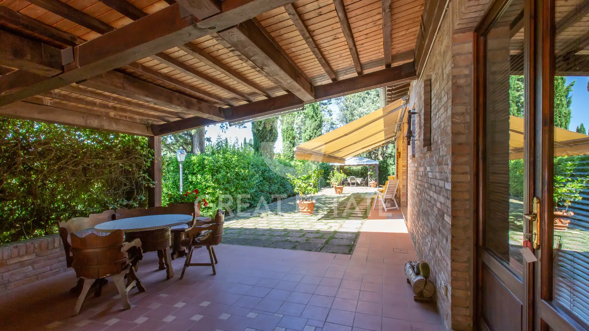 Villa 1067m² in Italy, Siena. Priced at 1875000€ rent photo-14