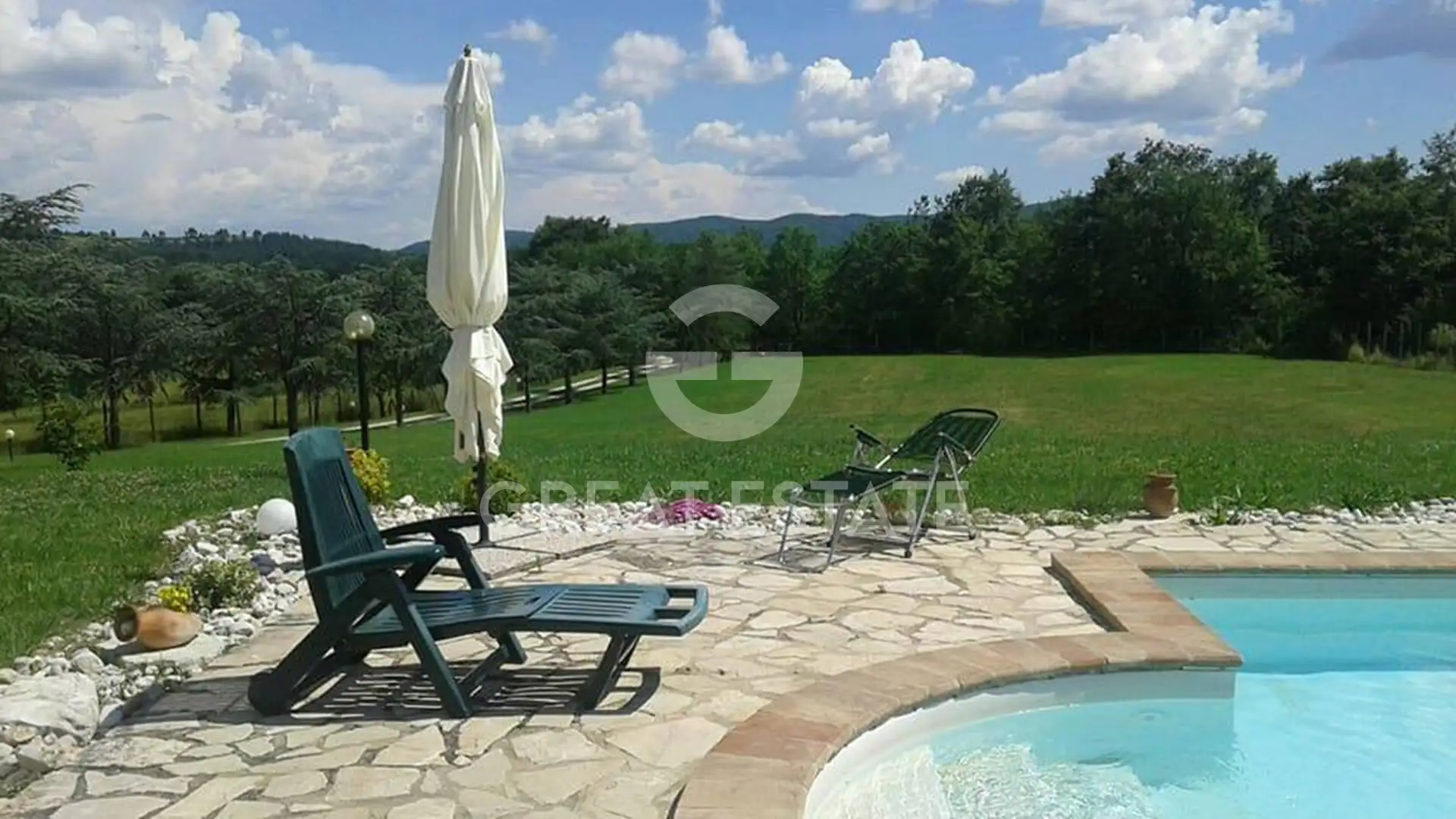 House 303m² in Italy, Terney. Priced at 590000€ rent photo-3