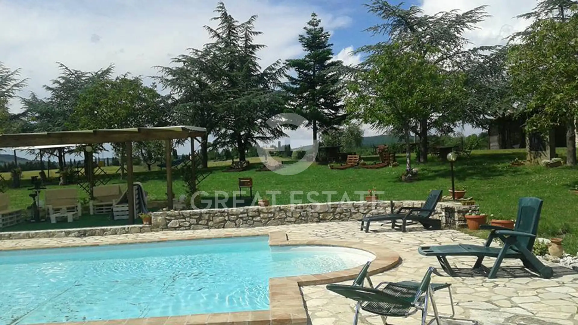 House 303m² in Italy, Terney. Priced at 590000€ rent photo-5