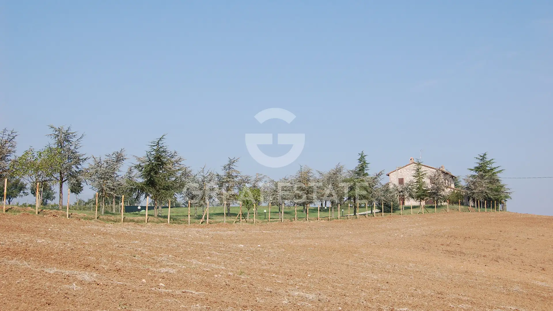 House 303m² in Italy, Terney. Priced at 590000€ rent photo-2