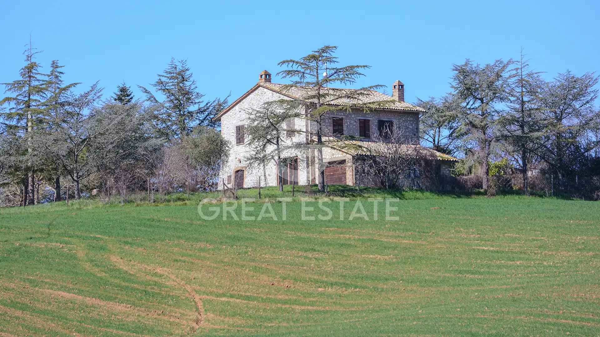 House 303m² in Italy, Terney. Priced at 590000€ rent photo-12