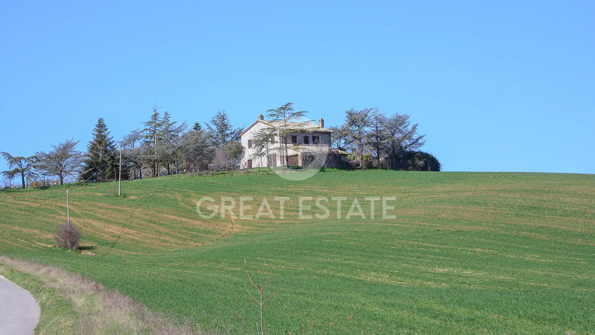 House 303m² in Italy, Terney. Priced at 590000€ rent photo-10