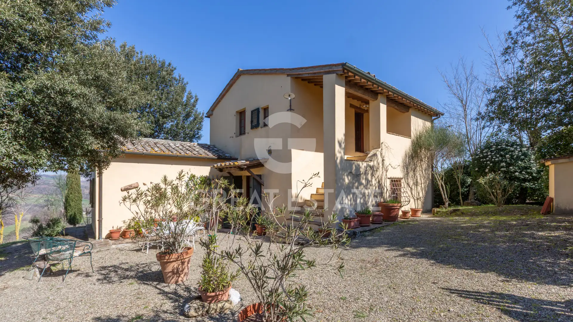 Villa 130m² in Italy, Siena. Priced at 520000€ rent photo-7