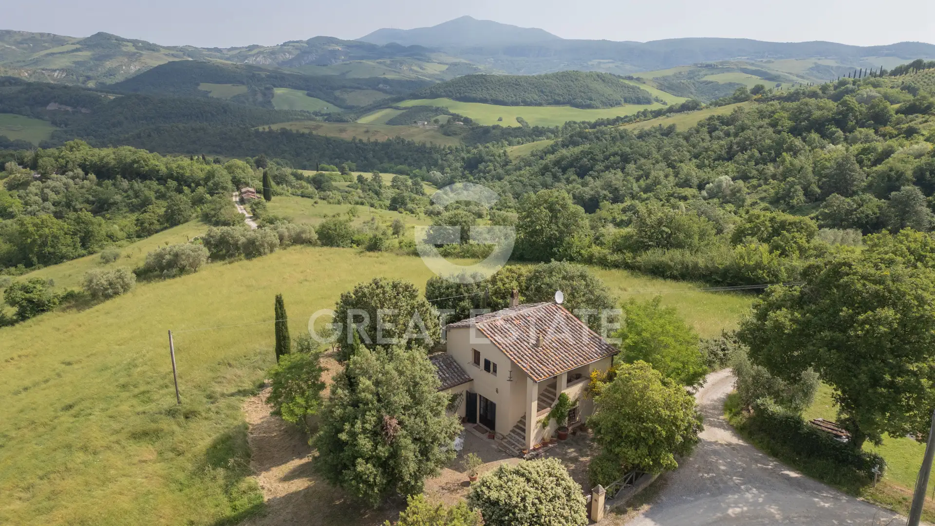 Villa 130m² in Italy, Siena. Priced at 520000€ rent photo-9