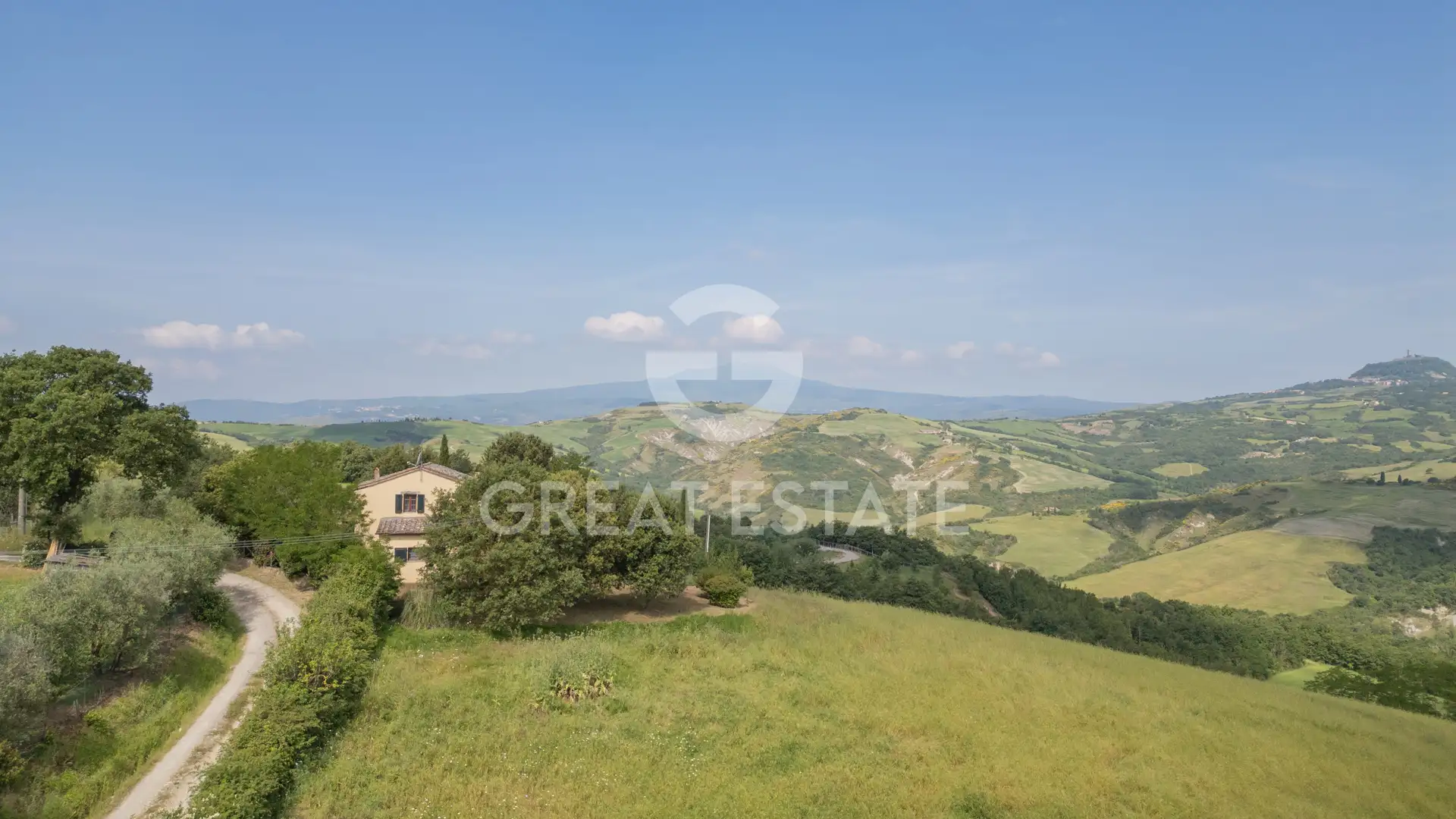 Villa 130m² in Italy, Siena. Priced at 520000€ rent photo-14