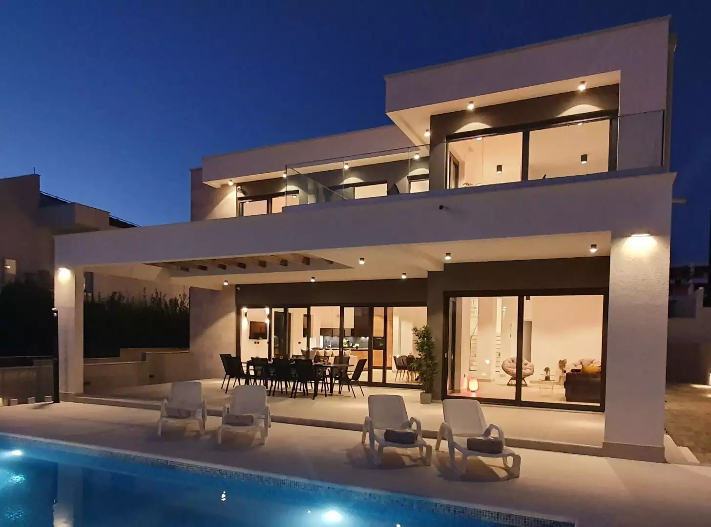 Villa 310m² in Croatia, Novalja. Priced at 1450000€ rent photo-14