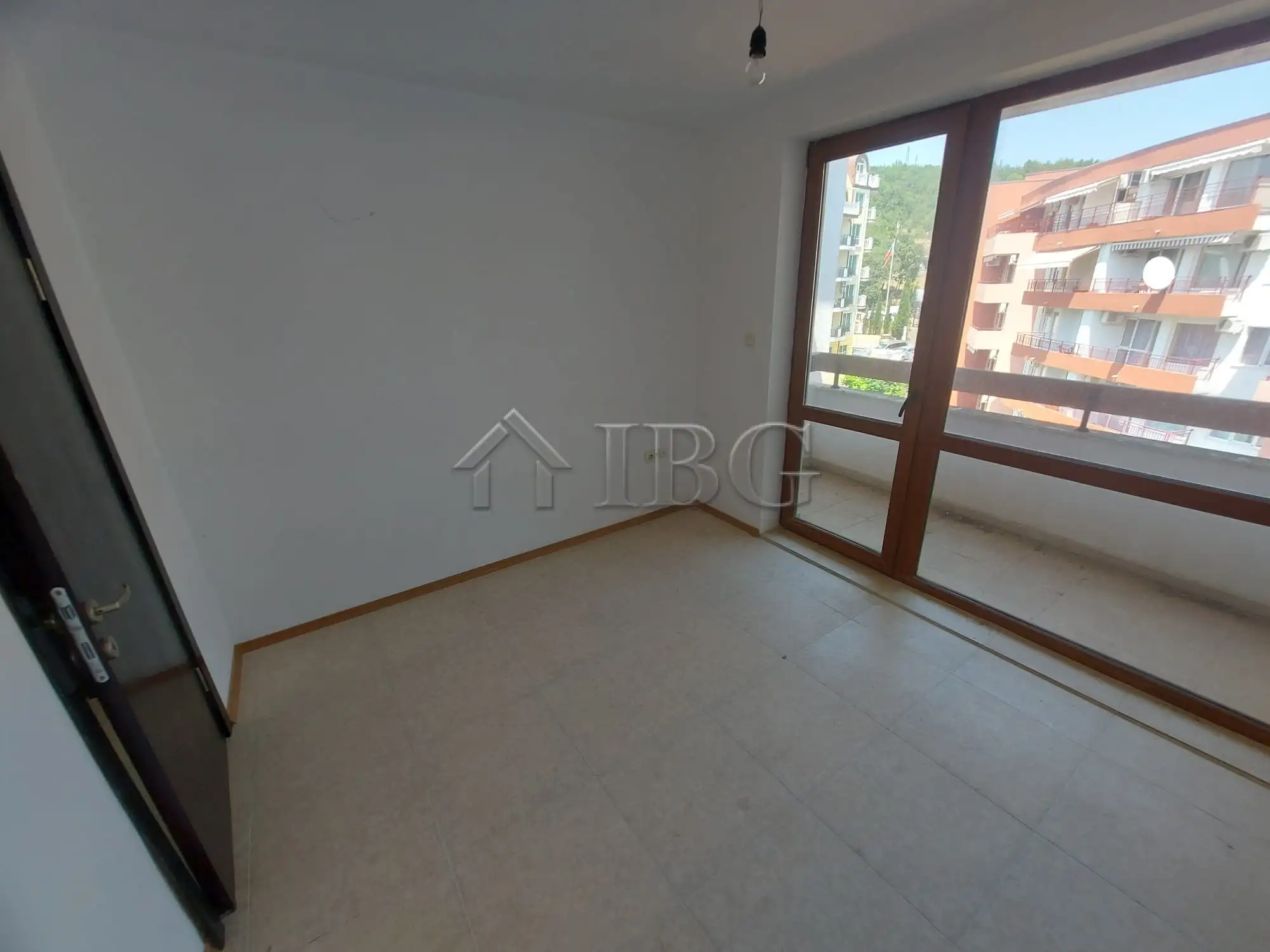 Flat 68m² in Bulgaria, Elenite. Priced at 105000€ rent photo-12